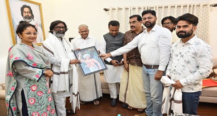 केरल नेताओं का दौरा