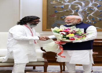 हेमंत सोरेन ने पीएम सहित कई नेताओं से की मुलाकात, शपथ ग्रहण समारोह में शामिल होने का दिया न्योता