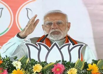 प्रधानमंत्री नरेंद्र मोदी का झारखंड दौरा: निशाने पर विपक्ष  