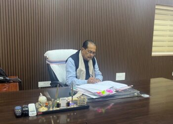 वित्त मंत्री राधाकृष्ण किशोर ने किया पदभार ग्रहण