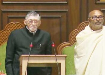 झारखंड विधानसभा का विशेष सत्र: राज्यपाल ने गिनाई सरकार की उपलब्धियां, नौकरी की आयेगी बहार