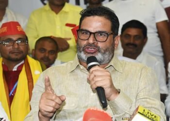 प्राइवेट स्कूलों की मनमानी पर प्रशांत किशोर का बड़ा ऐलान, बोले- री-एडमिशन और मनमानी फीस अब नहीं चलेगी